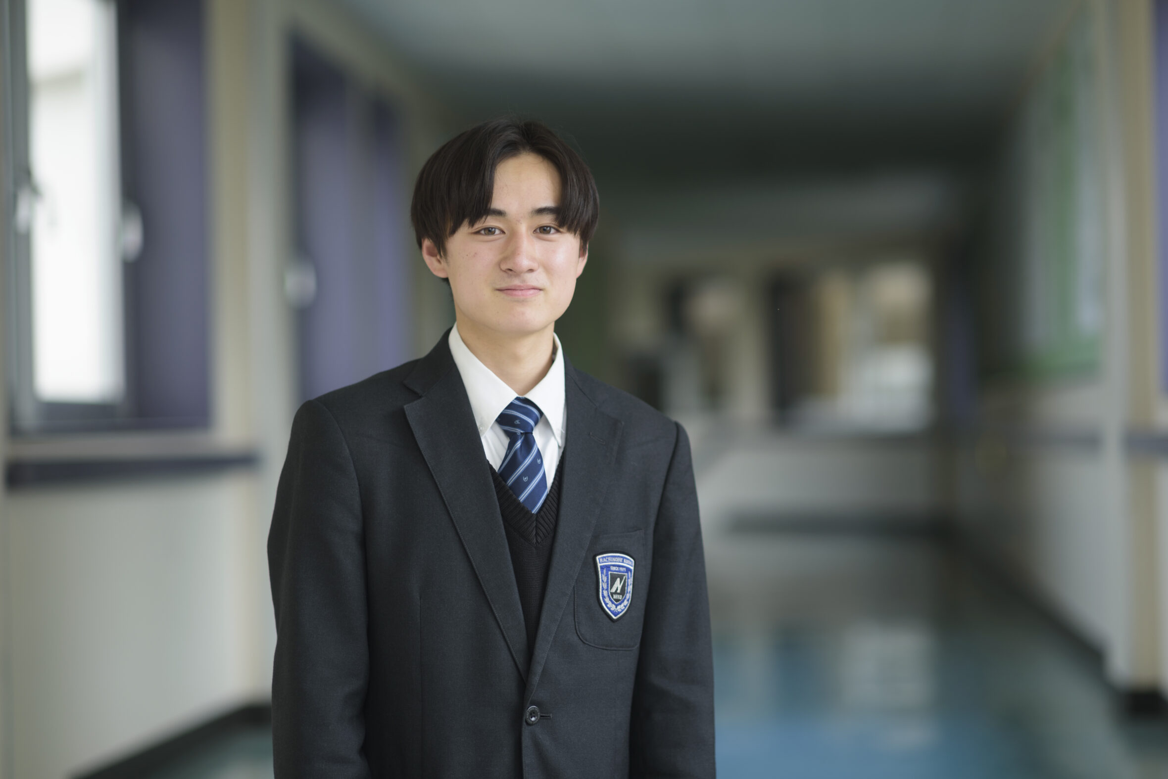安原 至人